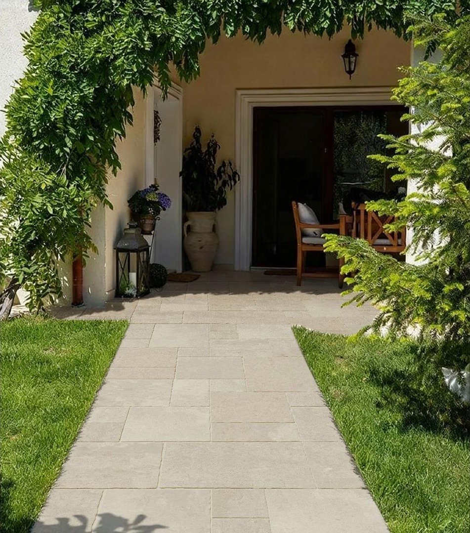 Mottled Beige stone-look porcelain paver application scene